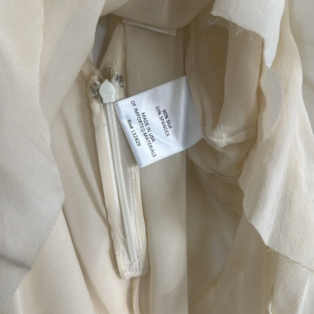 Helsa Thea Gown - Picture 9 of 12